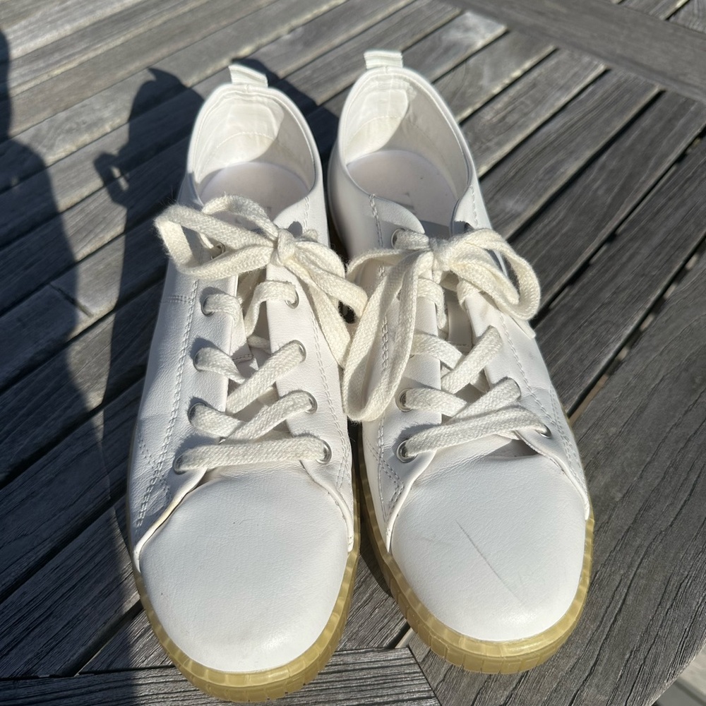 Zara Sneakers White- Size 41/10